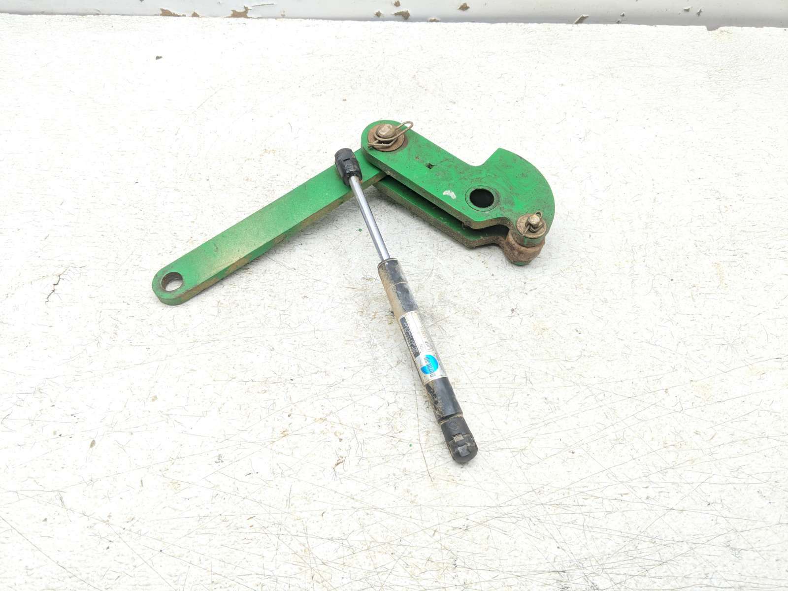 2013 Genie GS1930 Scissor Lift Hydraulic Cylinder Mount Bracket C