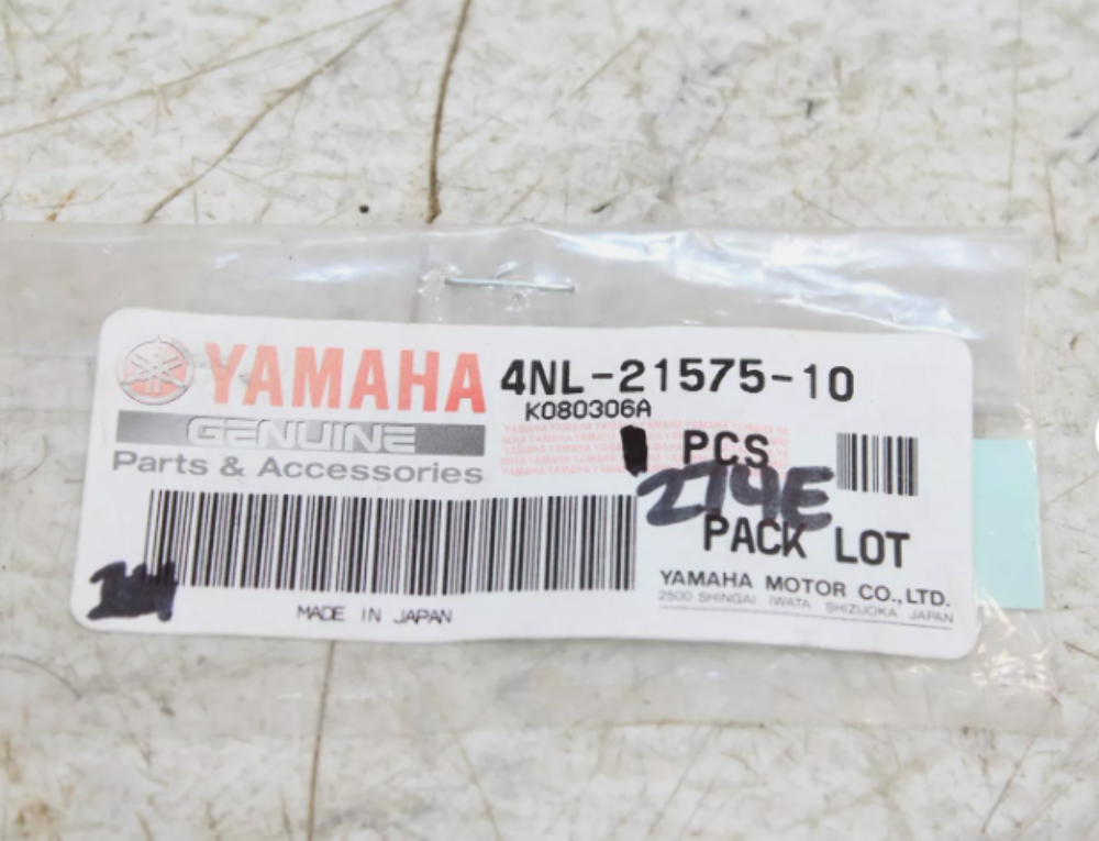 NOS Genuine Yamaha Fender Seal Royal Star Venture XVZ13 NEW OEM 4NL-21575-10