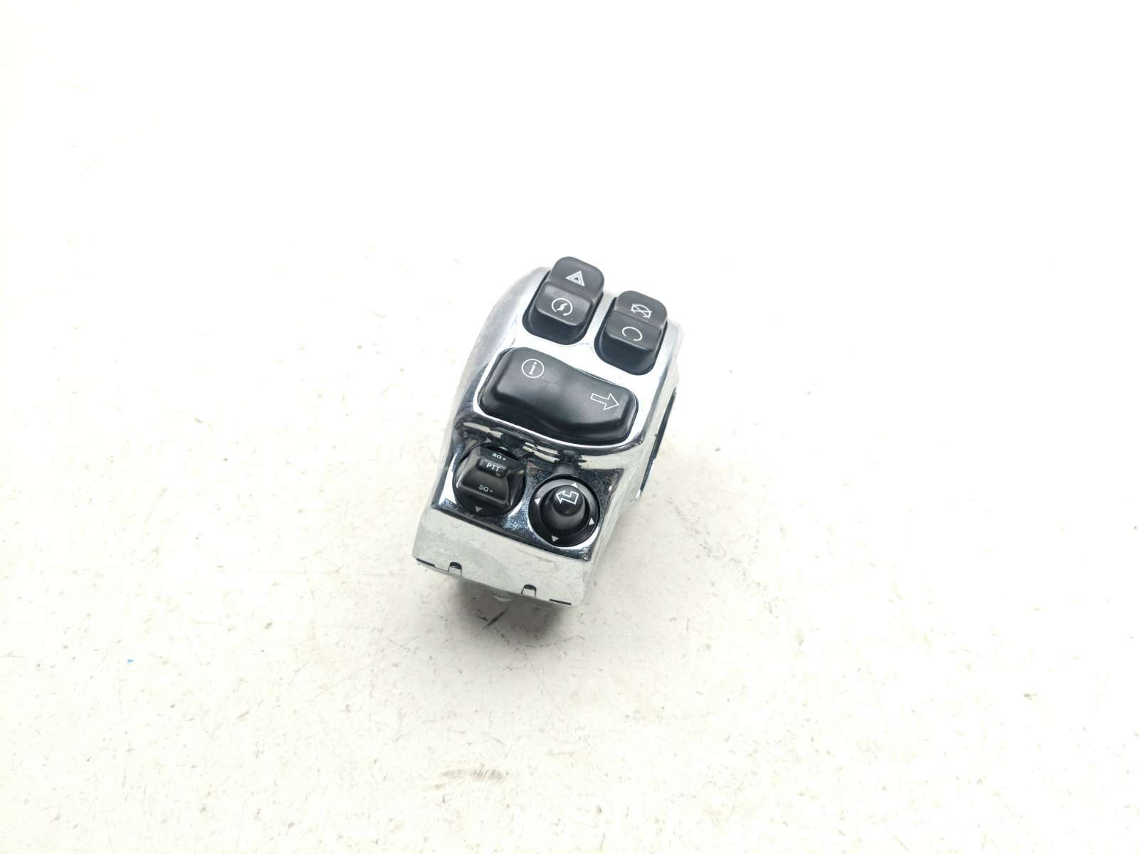 17-21 Harley FLHTKSE Electra Glide CVO Right Handlebar Control Switch