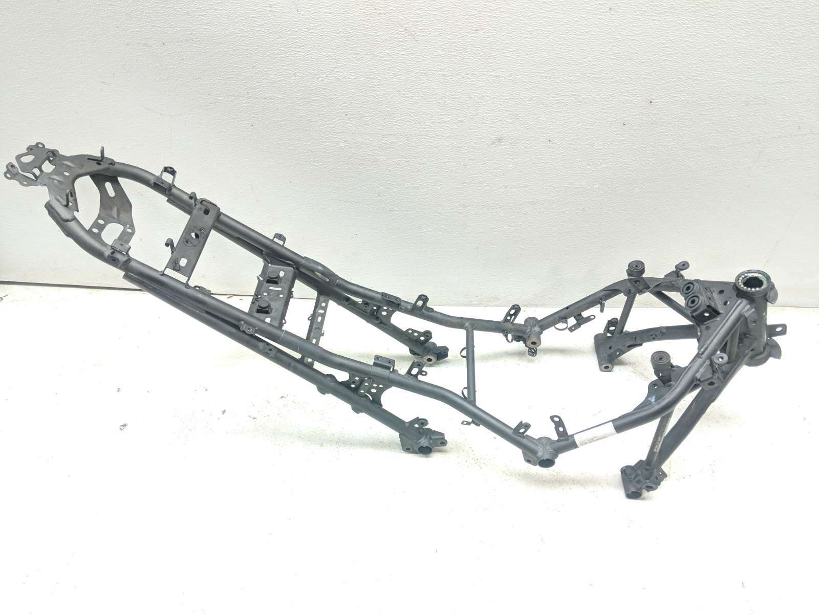 18-23 Kawasaki Ninja EX 400 Main Frame Chassis STRAIGHT SLVG ?$matched one that was slightly damaged cus I couldnt find goo comparaison at bump well be little under our other one