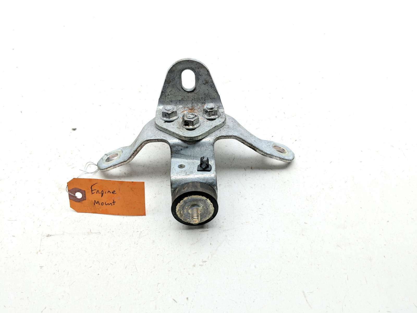 12 Harley Davidson Softail Deluxe FLSTN Engine Motor Mount