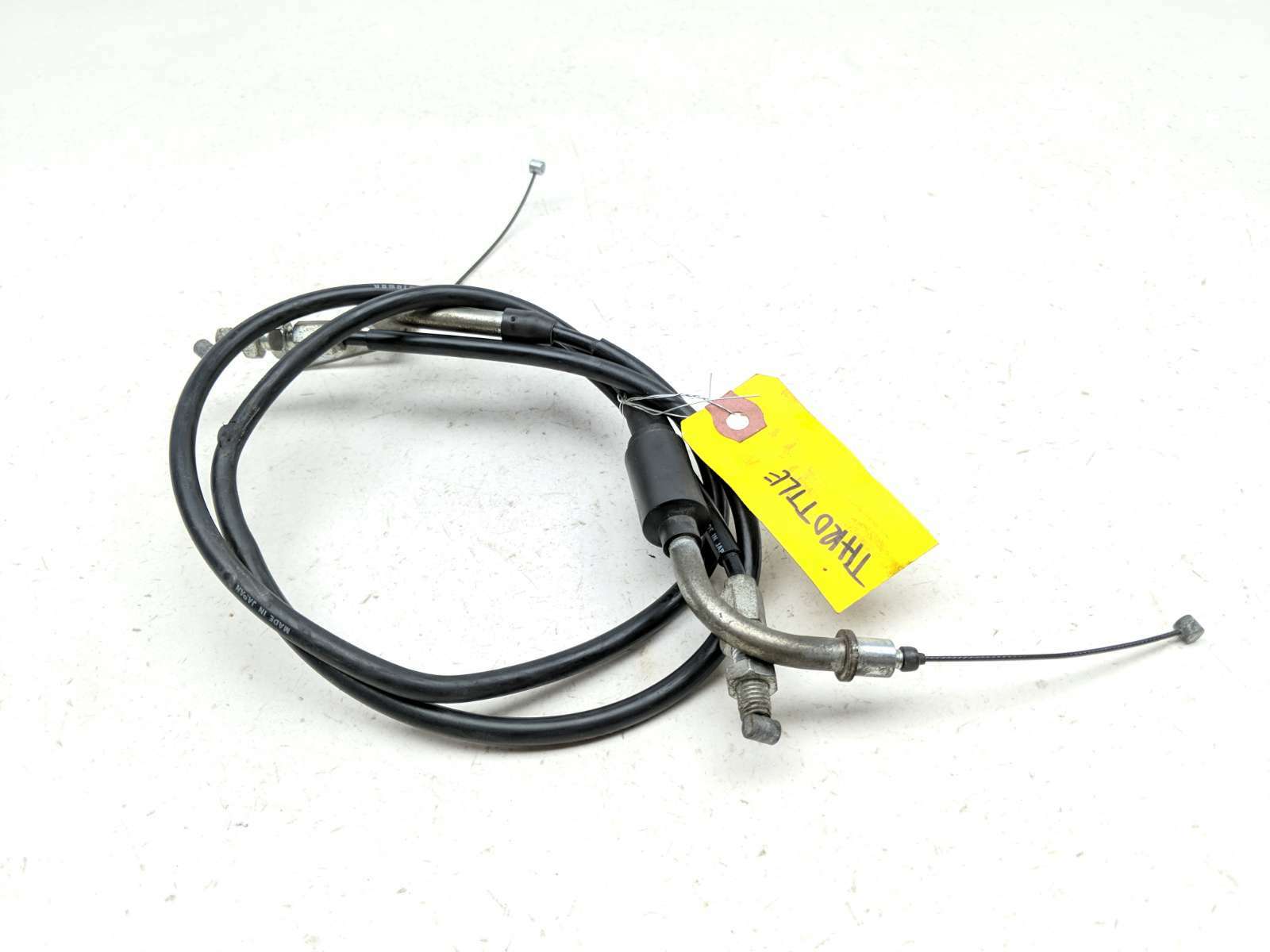 09-16 Suzuki GSXR 1000 Throttle Cable Lines