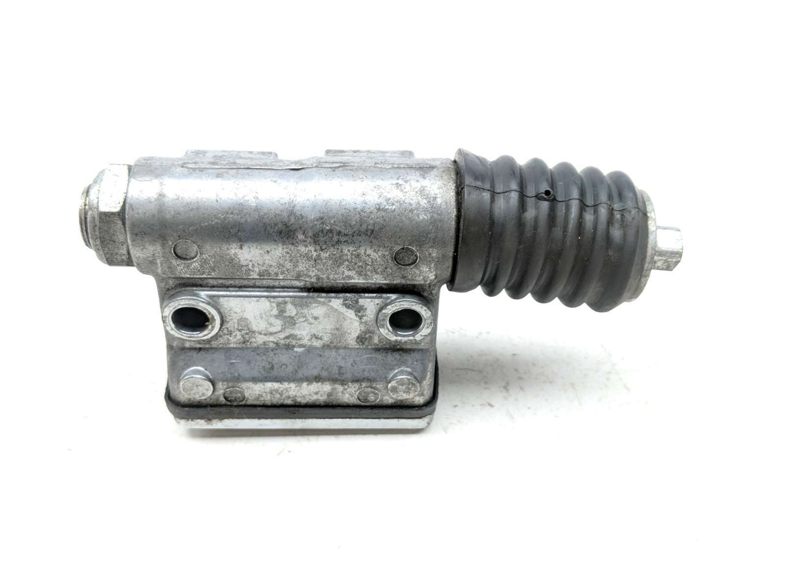 03 Harley Davidson XL883 Rear Brake Master Cylinder