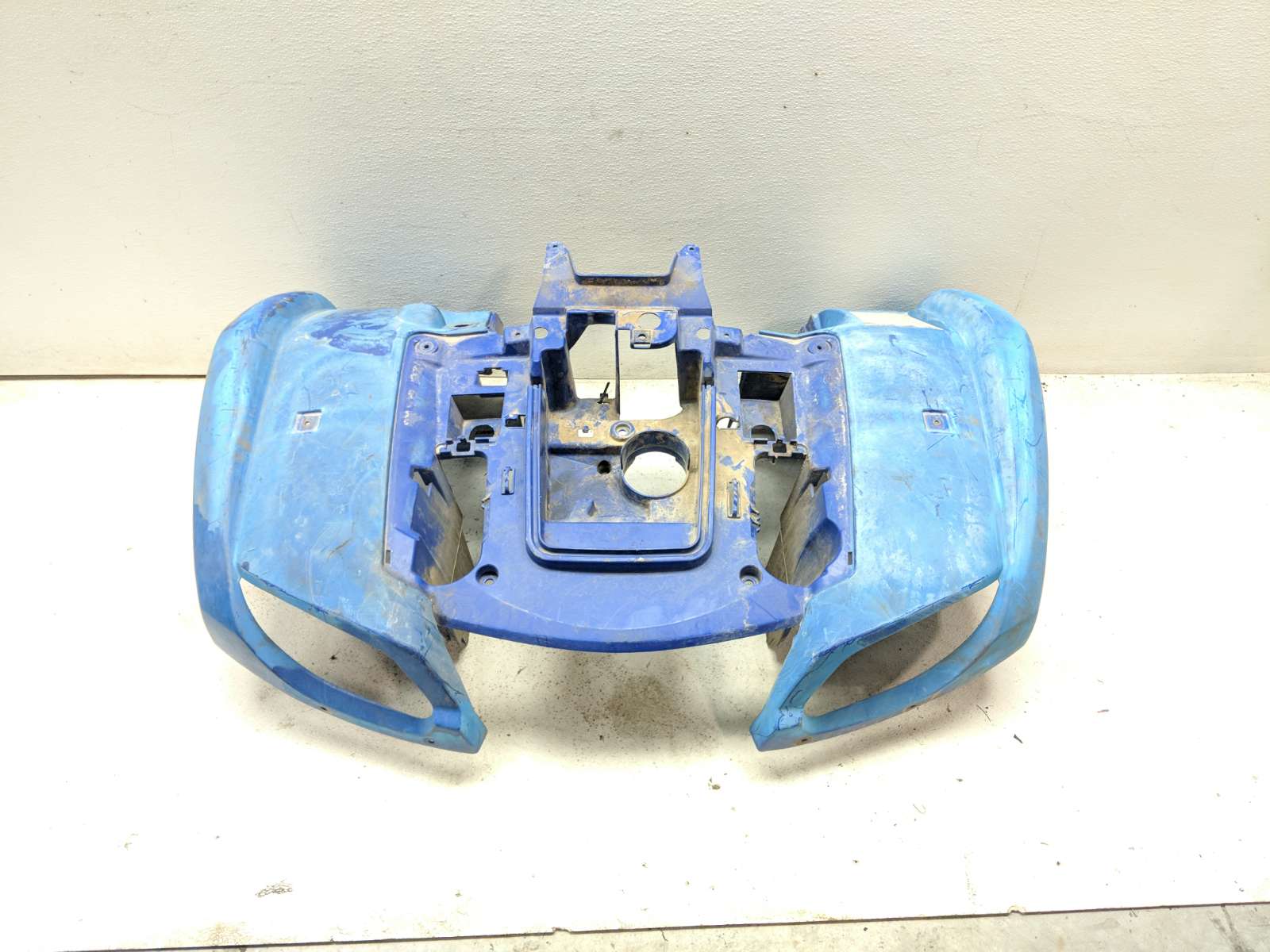 04-08 Yamaha Grizzly 660 YFM660 Front Headlight Bumper Cover Panel