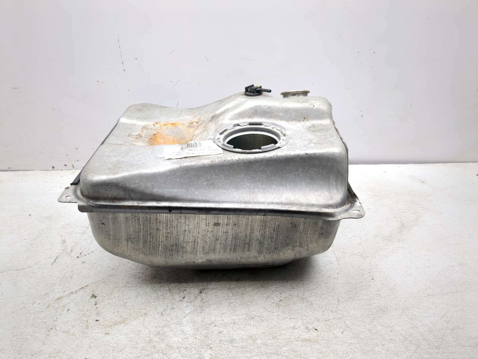 12-19 Can Am Spyder Roadster RT Petrol Gas Fuel Tank Assembly