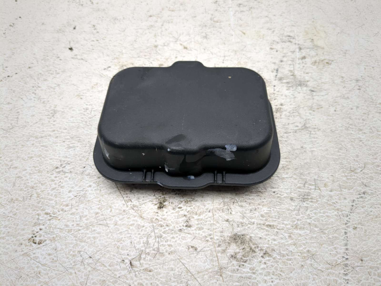 12-19 Can Am Spyder Roadster RT Storage Box Cover 705004607