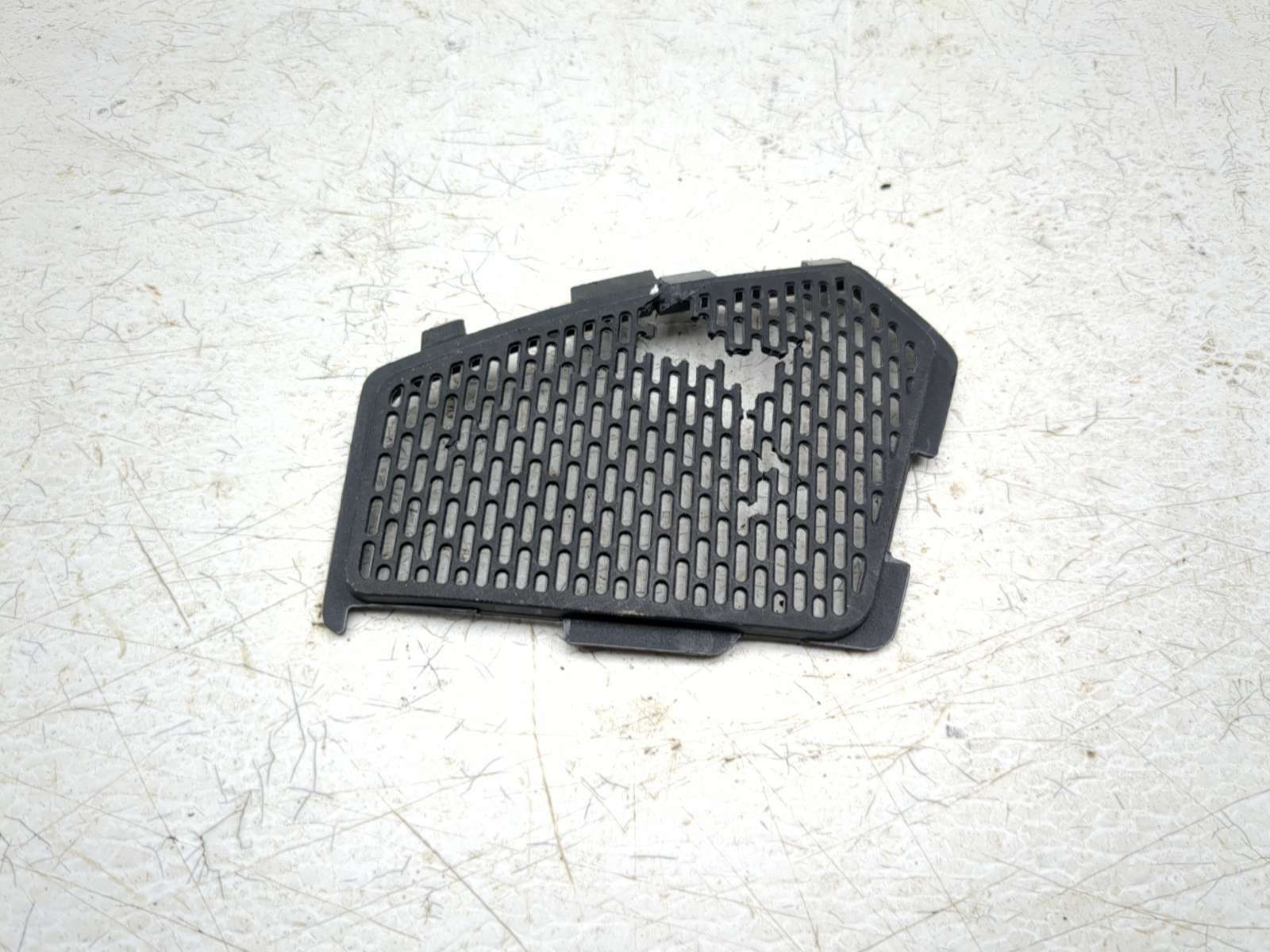 12-19 Can Am Spyder Roadster RT Right Hand Grill Guard Cover TRSH PL