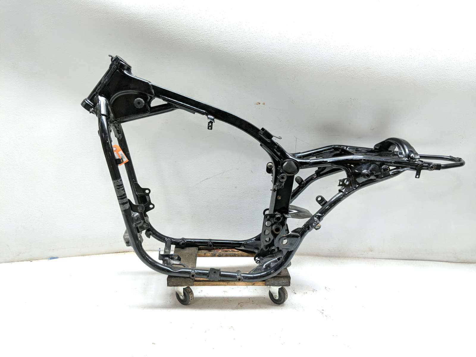 18 Harley XG750 Street 750 Main Frame Chassis STRAIGHT SLVG - Sun