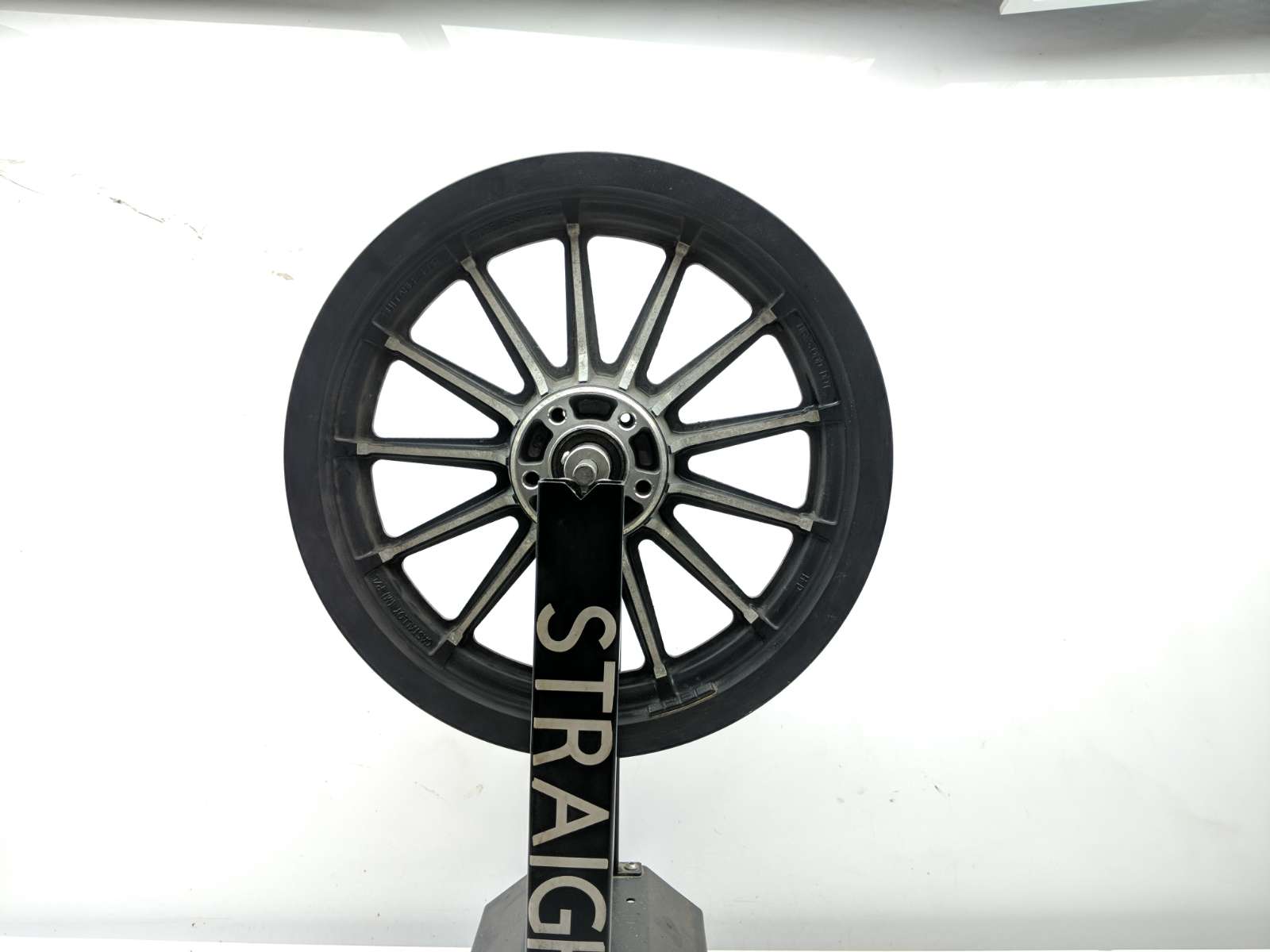 10 Harley Davidson Iron XL883 Rear MAG Wheel Rim STRAIGHT 16x3.00