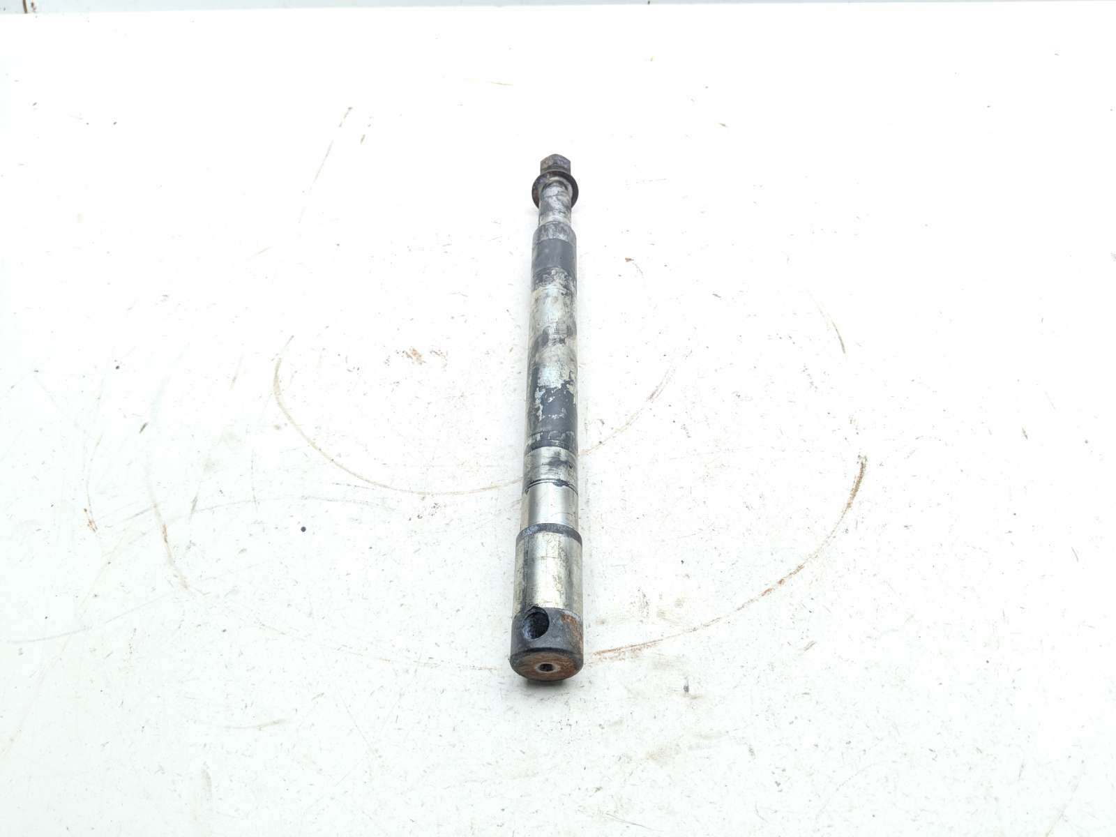 00-06 Harley Davidson FLHRI Road King Front Wheel Axle