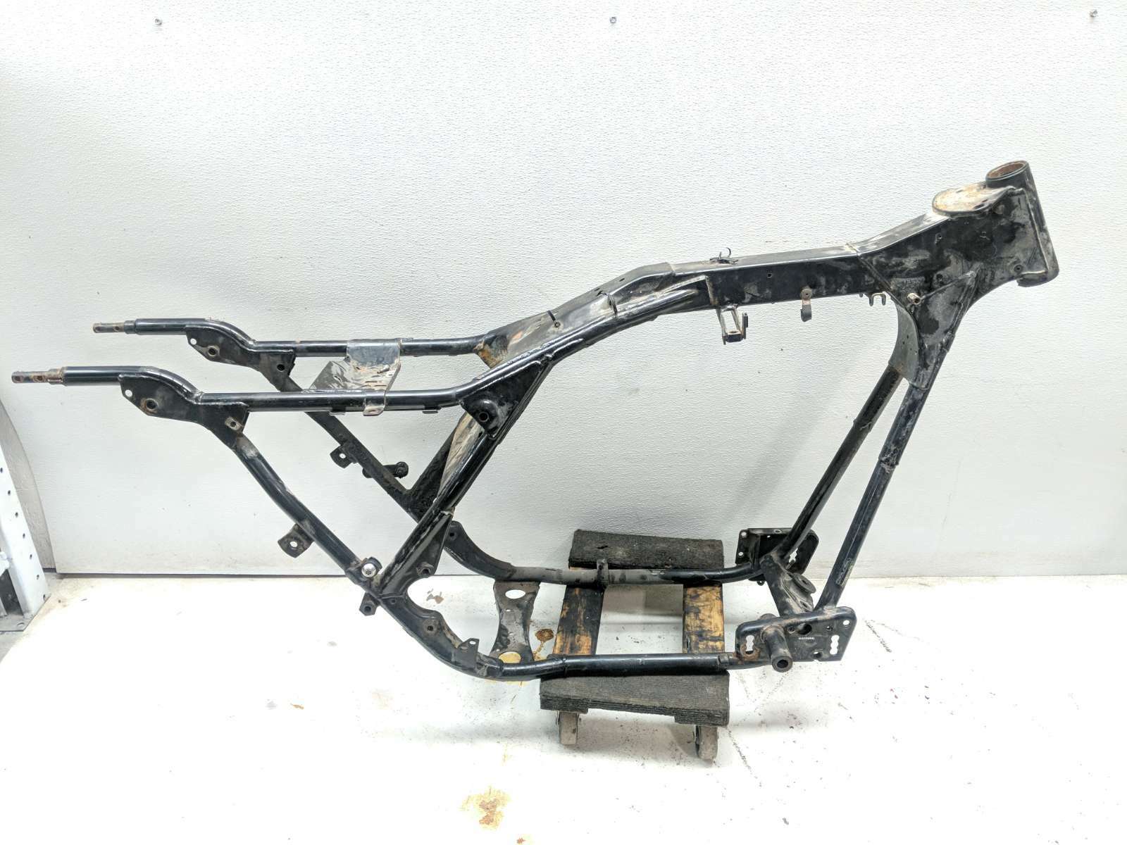 RAIKINGページ 94-99 Harley FLHR Road King Main Frame Chassis STRAIGHT SLVG - Sun