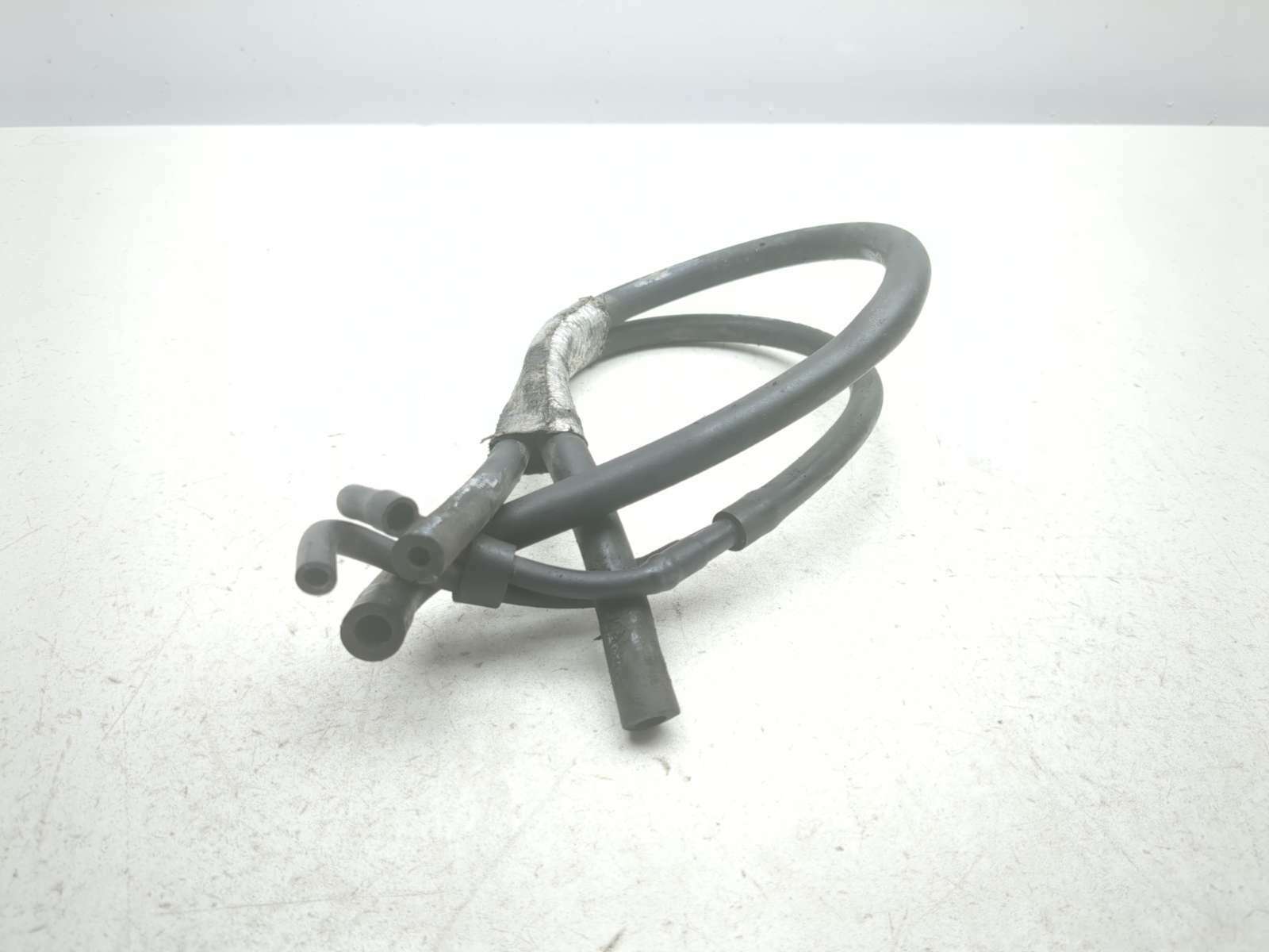 08-18 Suzuki Hayabusa GSX1300R Hose Lines