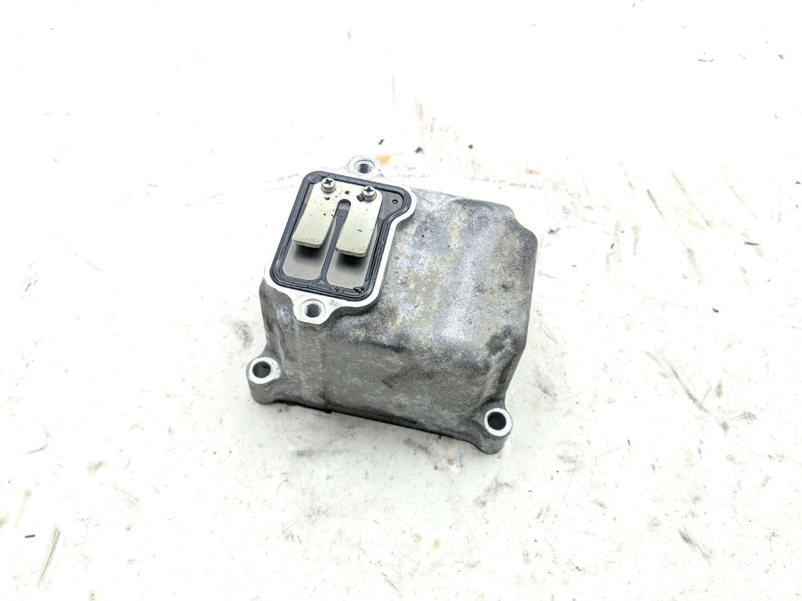 08-18 Suzuki Hayabusa GSX1300R Engine Motor Crankcase Breather Cover