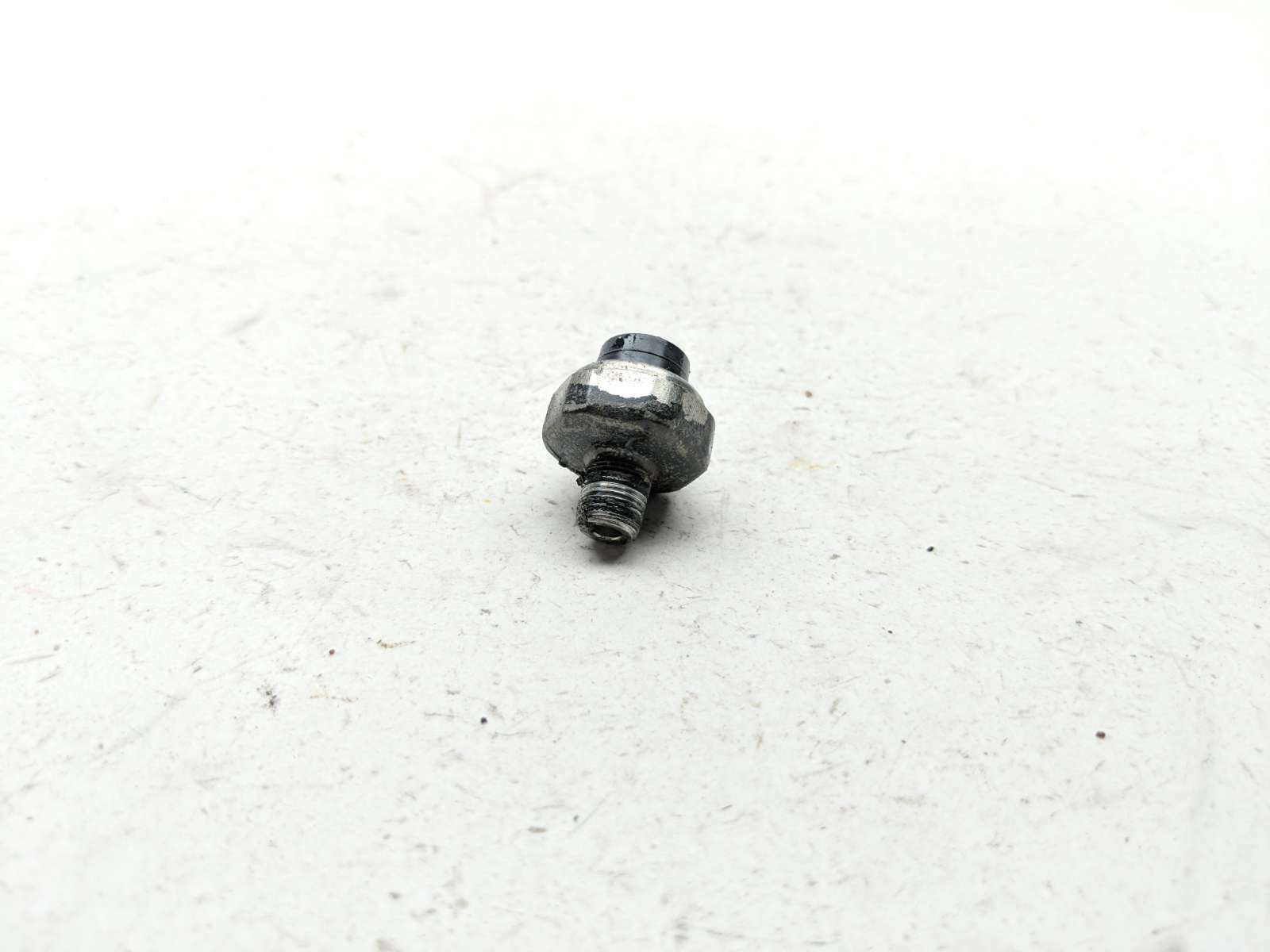 03-10 Honda ST1300 Oil Pressure Sensor