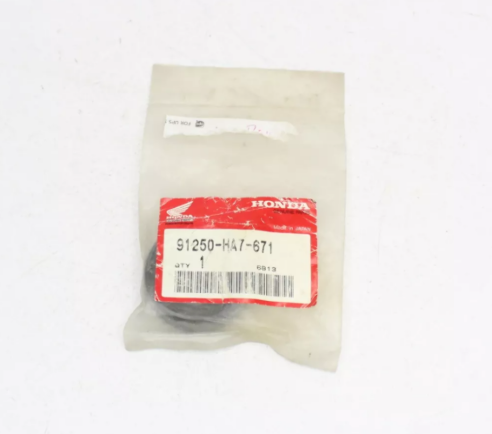 1986-89 Honda TRX350/D ATV Front Knuckle Seal, 91250-HA7-671