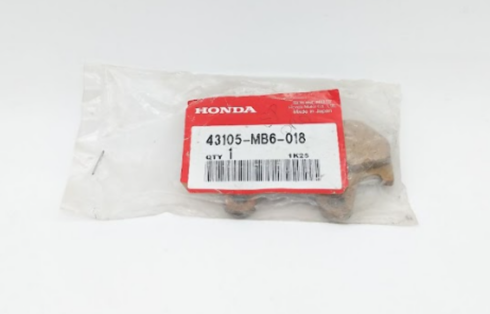 Honda OEM 43105-MB6-018 NOS Rr. Brake Pad 1987-1993 Shadow Spirit VT1100