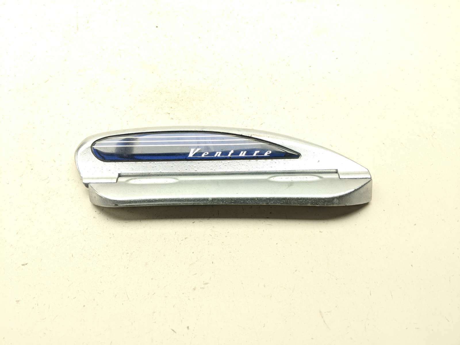99-13 Yamaha Royal Star Venture XVZ1300 Rear Left Saddle Bag Luggage Case Handle Hinge