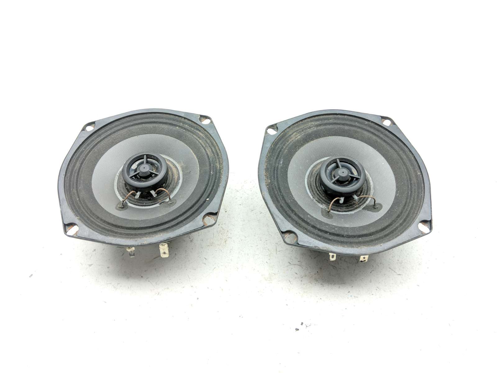 08-15 Victory Vision Audio Speakers Set 4014259