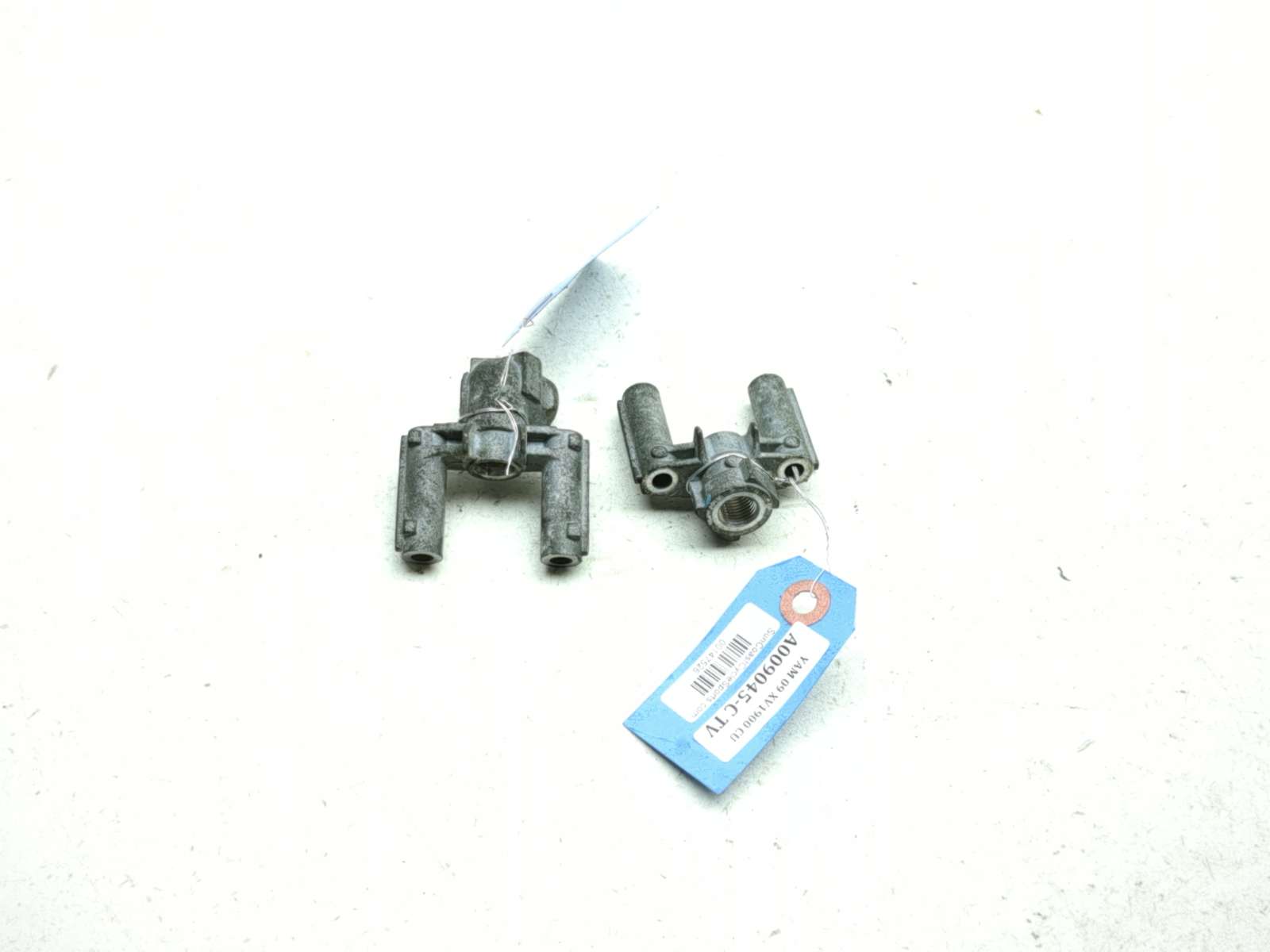08-17 Yamaha Raider XV1900 CU Gas Fuel Injector Rail Set