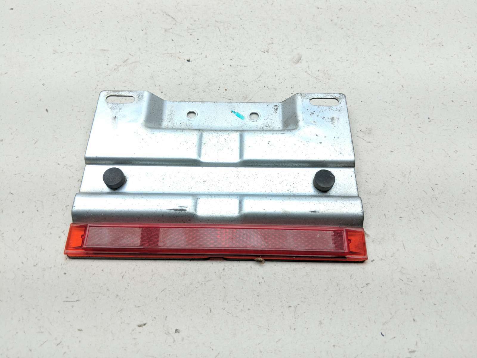 08-15 Victory Vision License Plate Frame Tag Mount Bracket TRSH PL