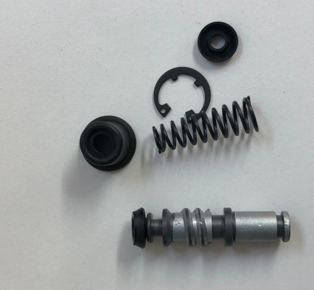 Honda Master Cylinder Rebuild Kit 45530-MG9-951