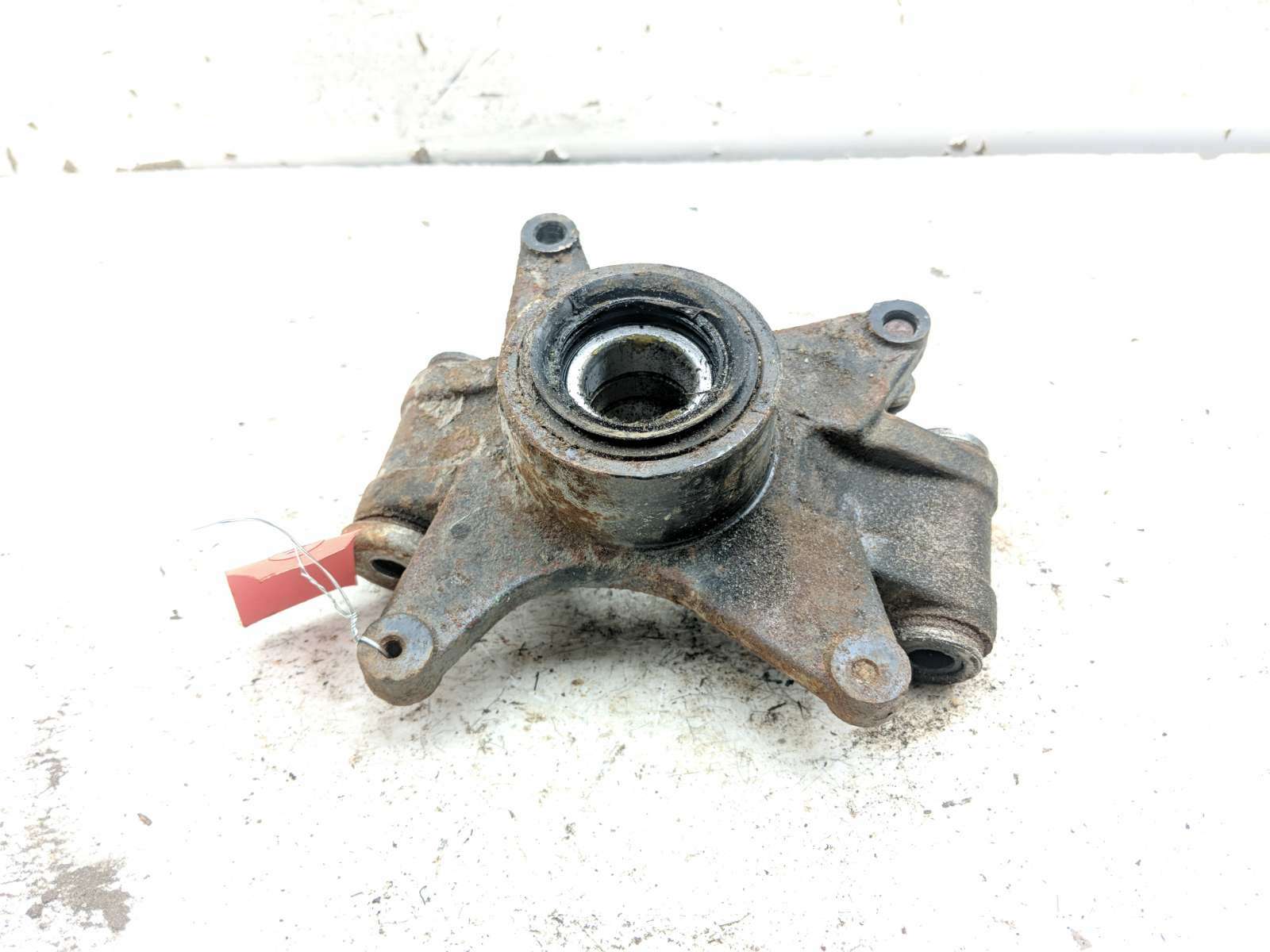 18 Massimo MSU 500 Rear Right Wheel Spindle Knuckle Carrier 62270-115-0100