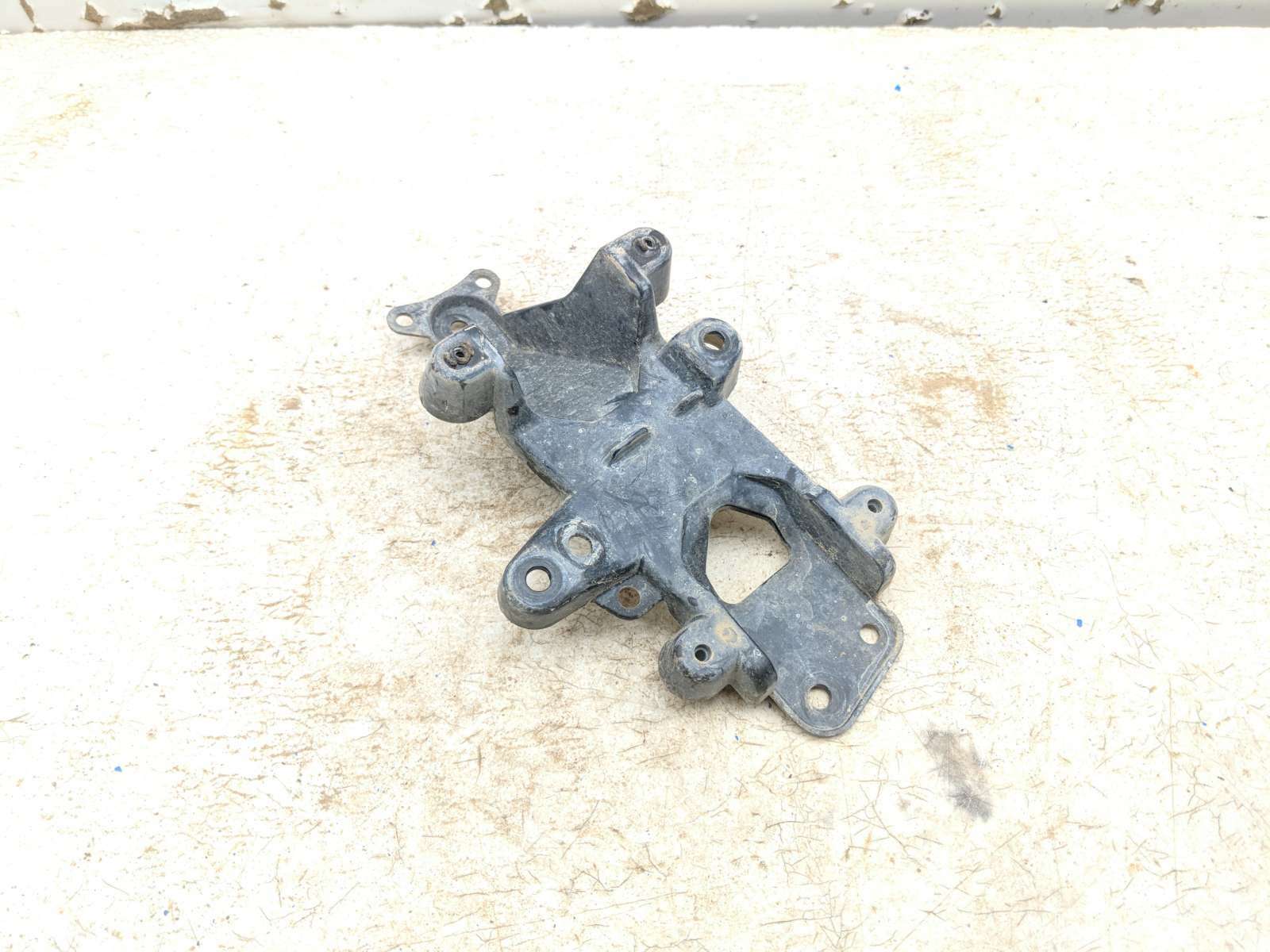18-21 Can Am Maverick Sport 1000 Electrical Housing Support Bracket 710005672