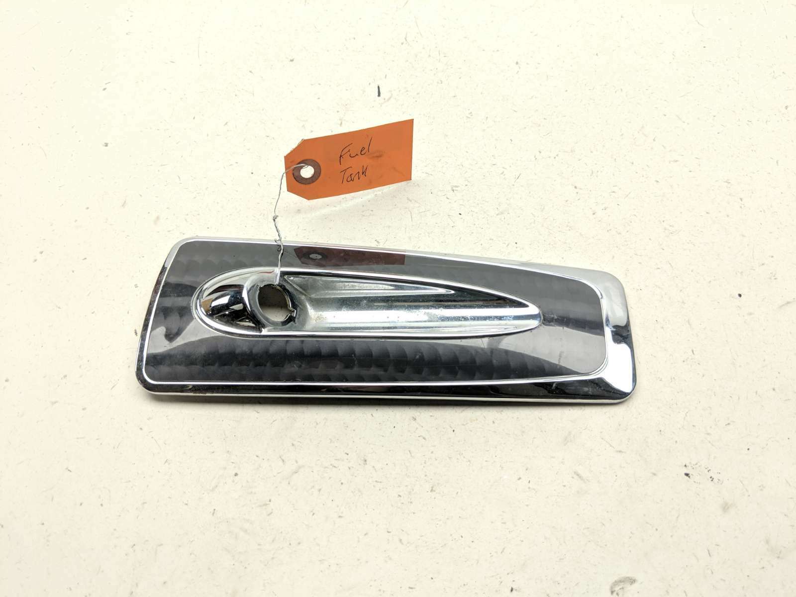 10-16 Harley FLHTKSE Electra Glide Ultra Front Gas Fuel Tank Cover 77153-08