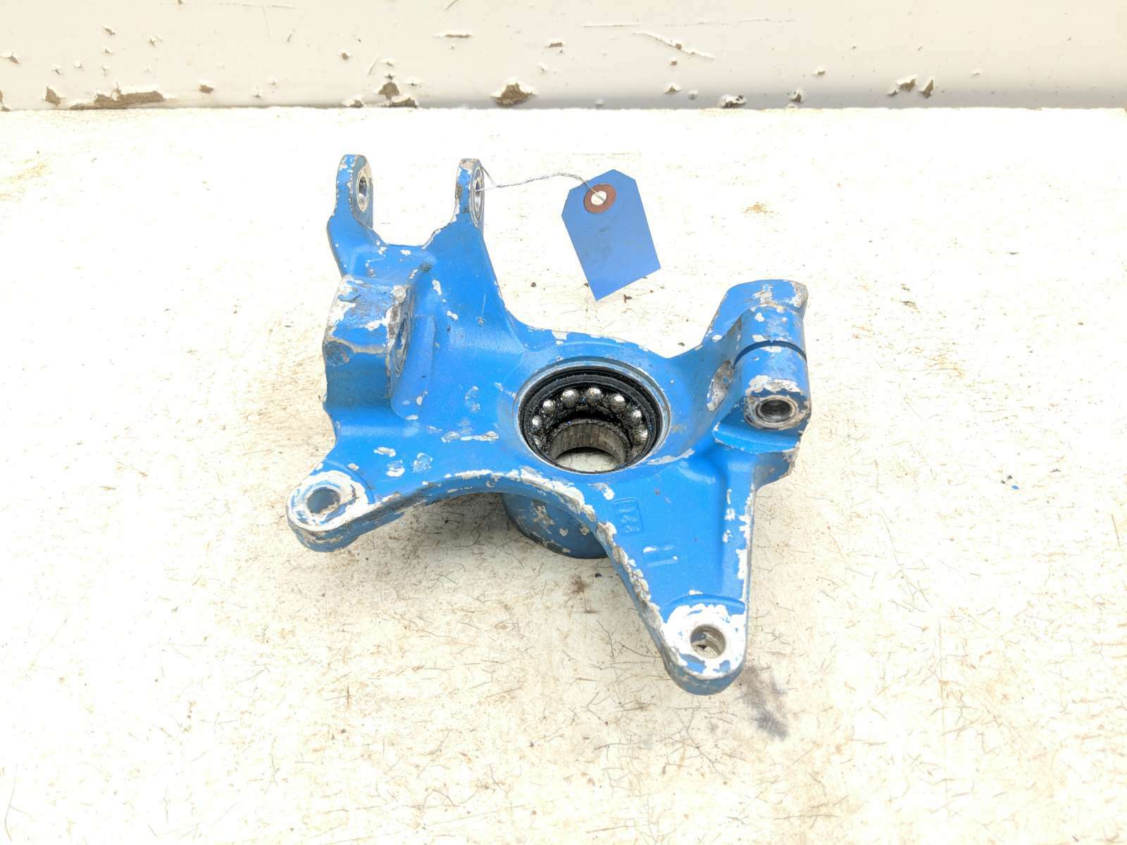 18-21 Can Am Maverick Sport 1000 Front Right Wheel Spindle Knuckle Carrier