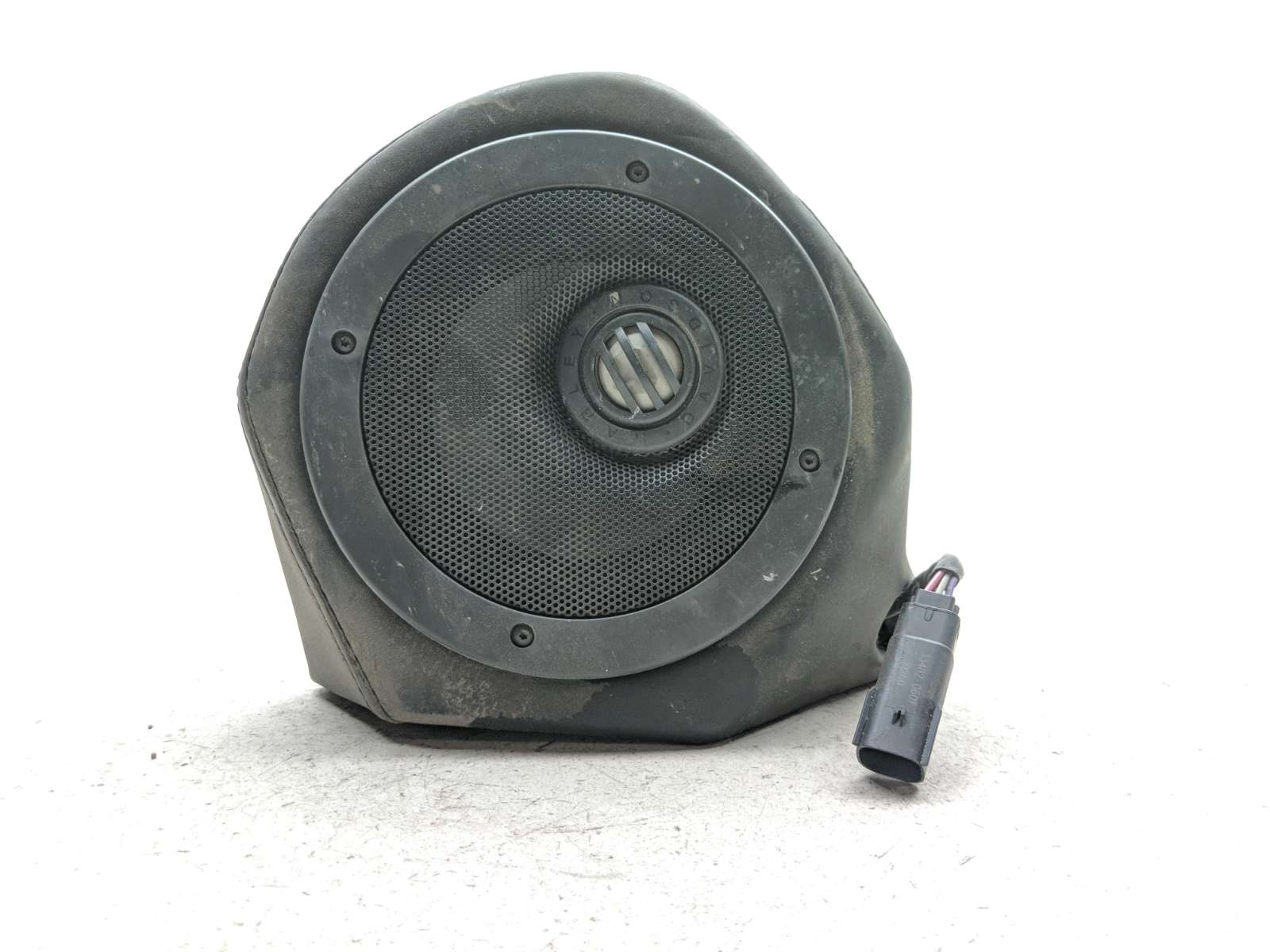 08-13 Harley Davidson FLTRUSE Road Glide Ultra Rear Passenger Seat Speaker b