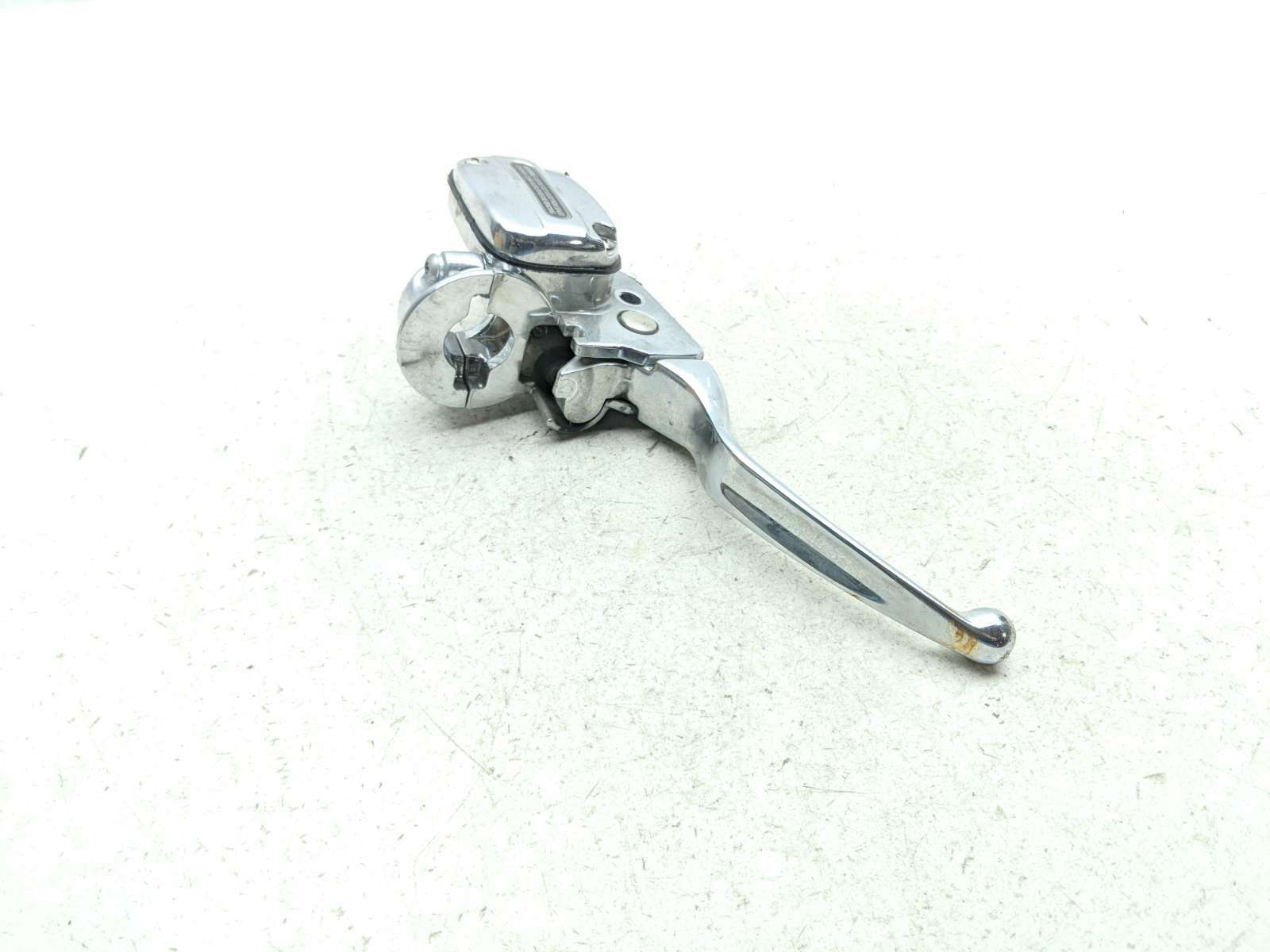 08-13 Harley Davidson FLTRUSE Road Glide Ultra Right Front Brake Master Cylinder