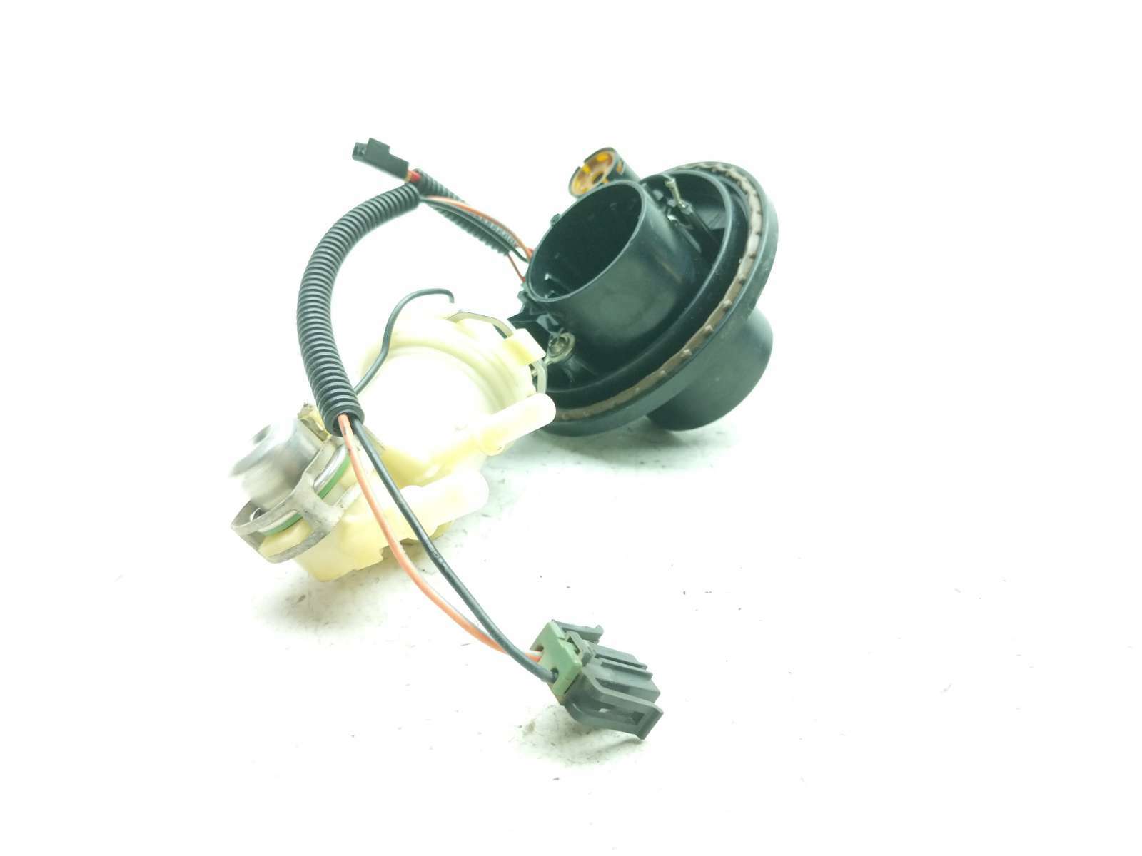 08-13 Harley Davidson FLTRUSE Road Glide Ultra  Petrol Gas Fuel Pump A $%60 of lowest fullone