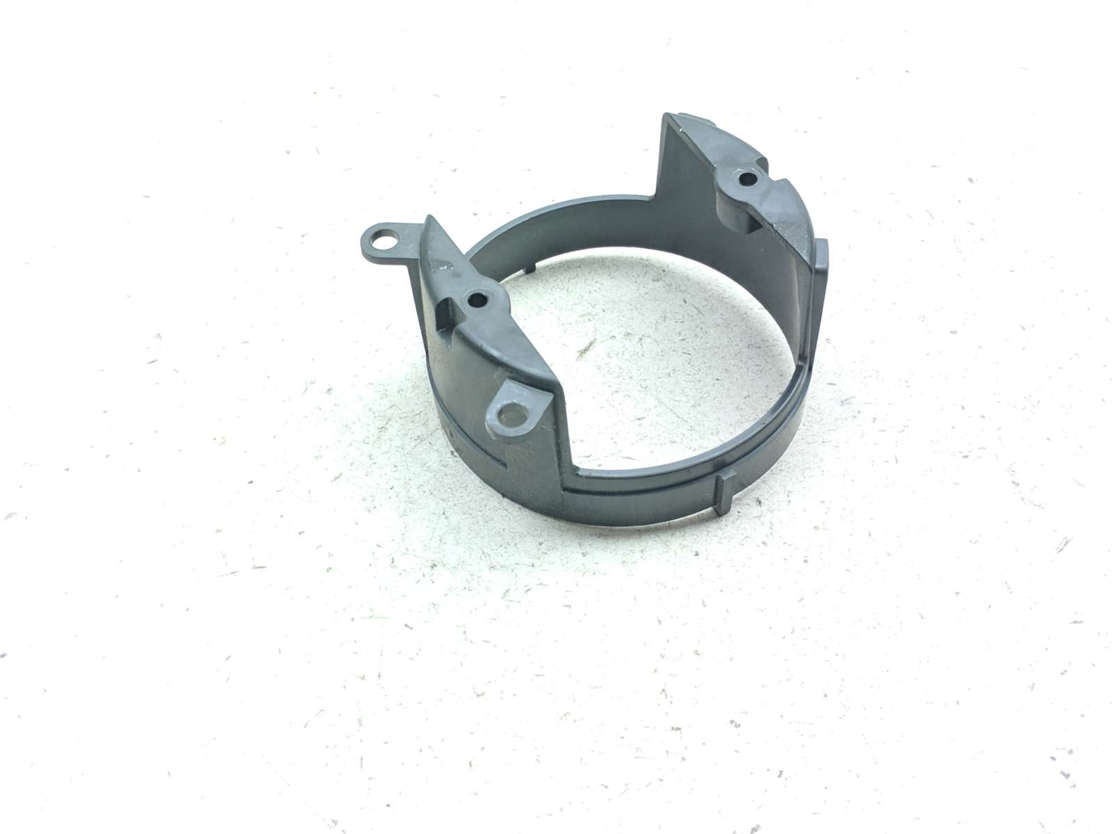 08-13 Harley Davidson FLTRUSE Road Glide Ultra Gauge Mount Bracket 67689-04
