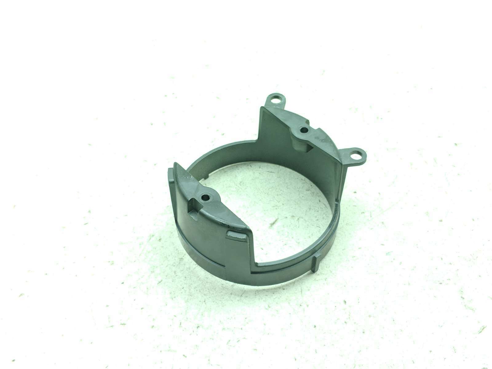 08-13 Harley Davidson FLTRUSE Road Glide Ultra Gauge Mount Bracket 67689-04