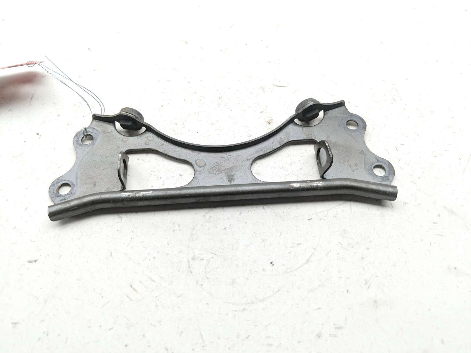04 05 Honda CBR1000RR Fuel Tank Mount Bracket