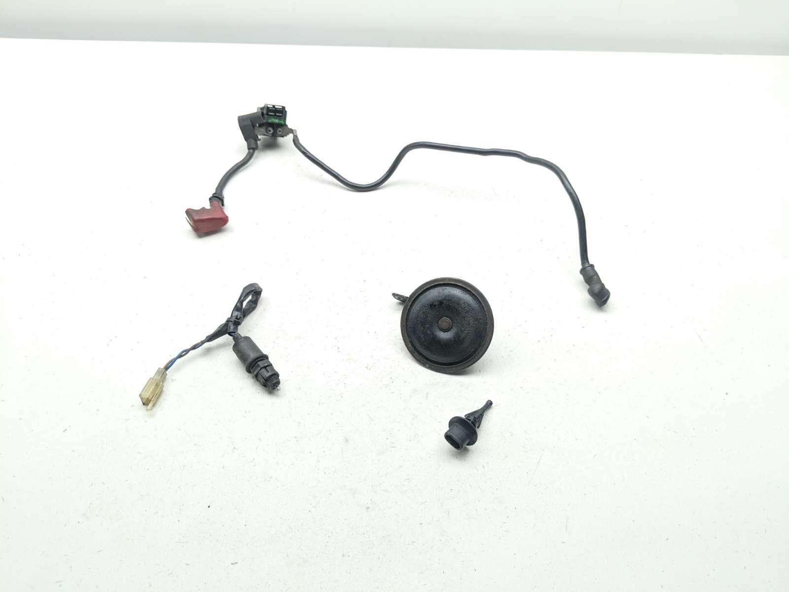 04 05 Kawasaki Ninja ZX10 ZX10R Horn Battery Terminal Brake Light