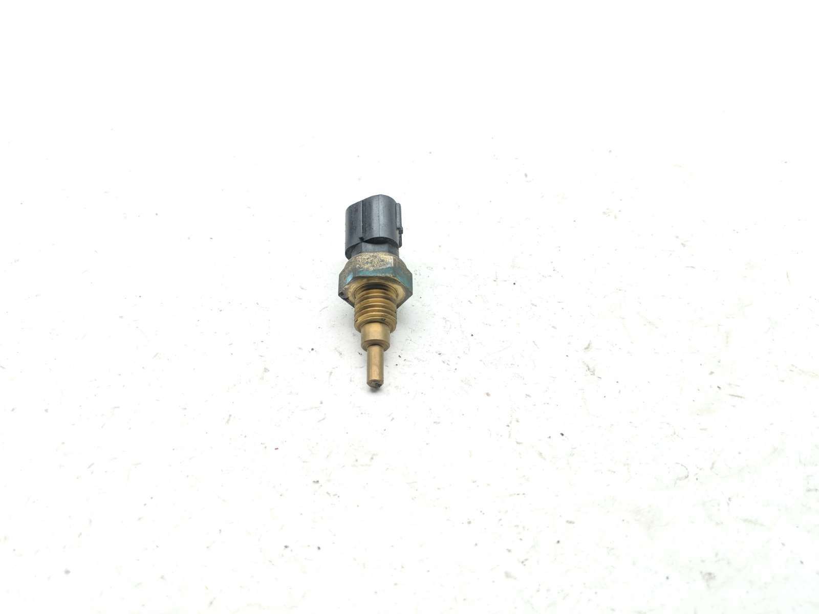 04 05 Kawasaki Ninja ZX10 ZX10R Coolant Temp Sensor