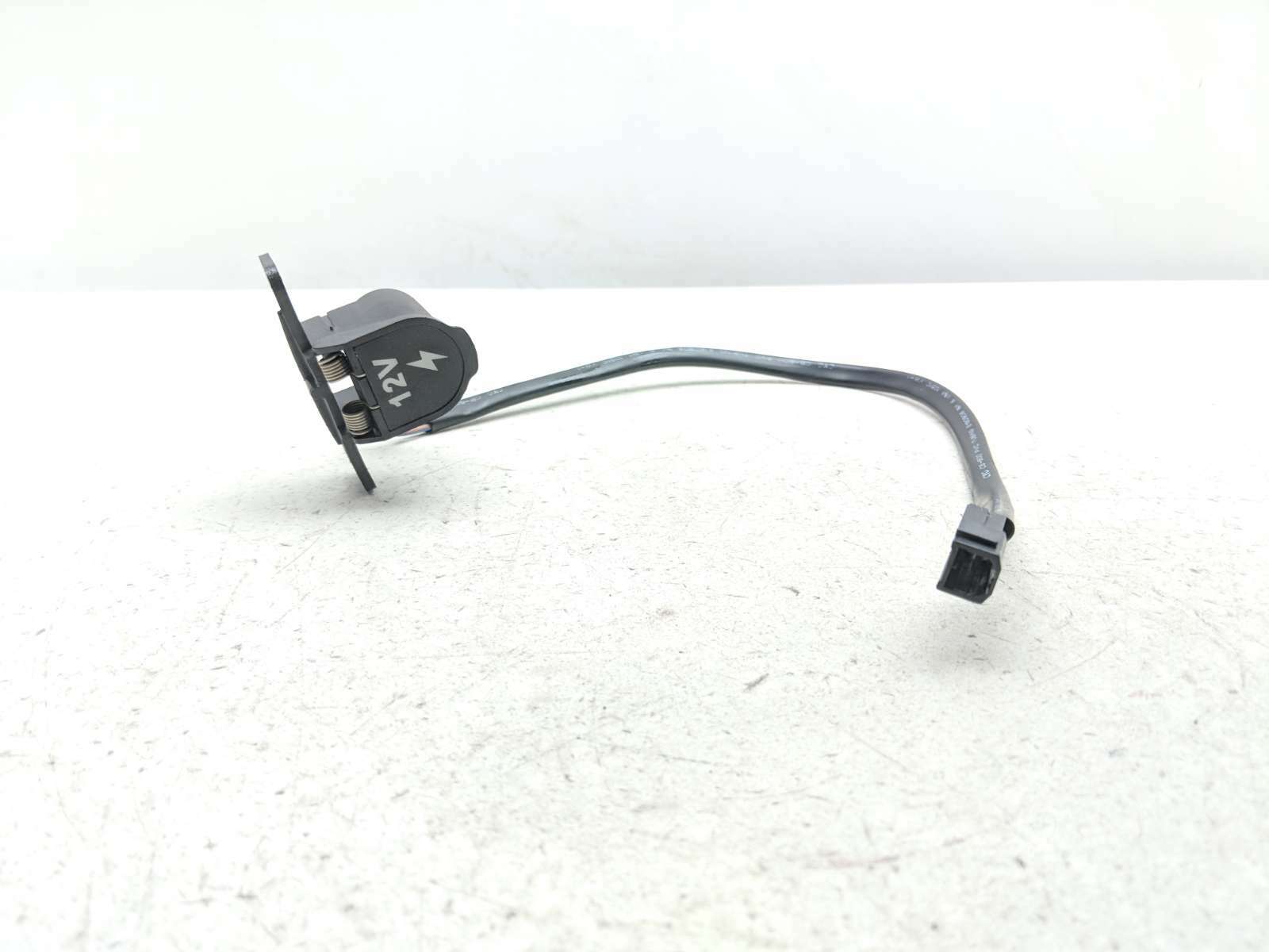 08-13 Harley Davidson FLTRUSE Road Glide Ultra 12v Power Socket