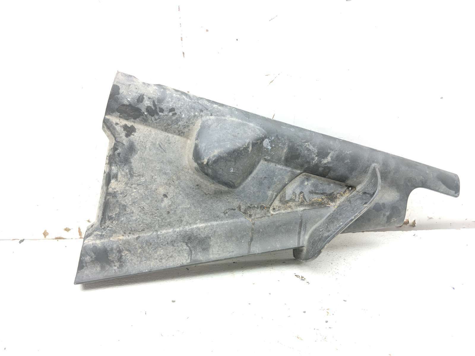 12-19 Can Am Spyder Roadster RT Limited Right Lower A Arm Cover 706200885