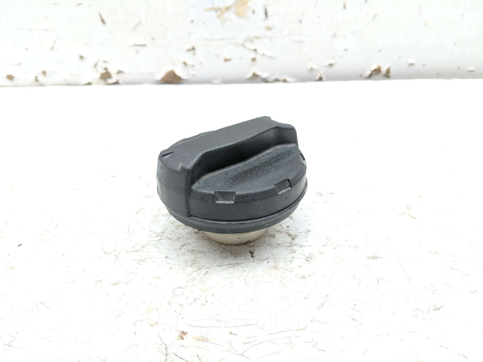 12-19 Can Am Spyder Roadster RT Limited Petrol Gas Fuel Tank Cap Lid