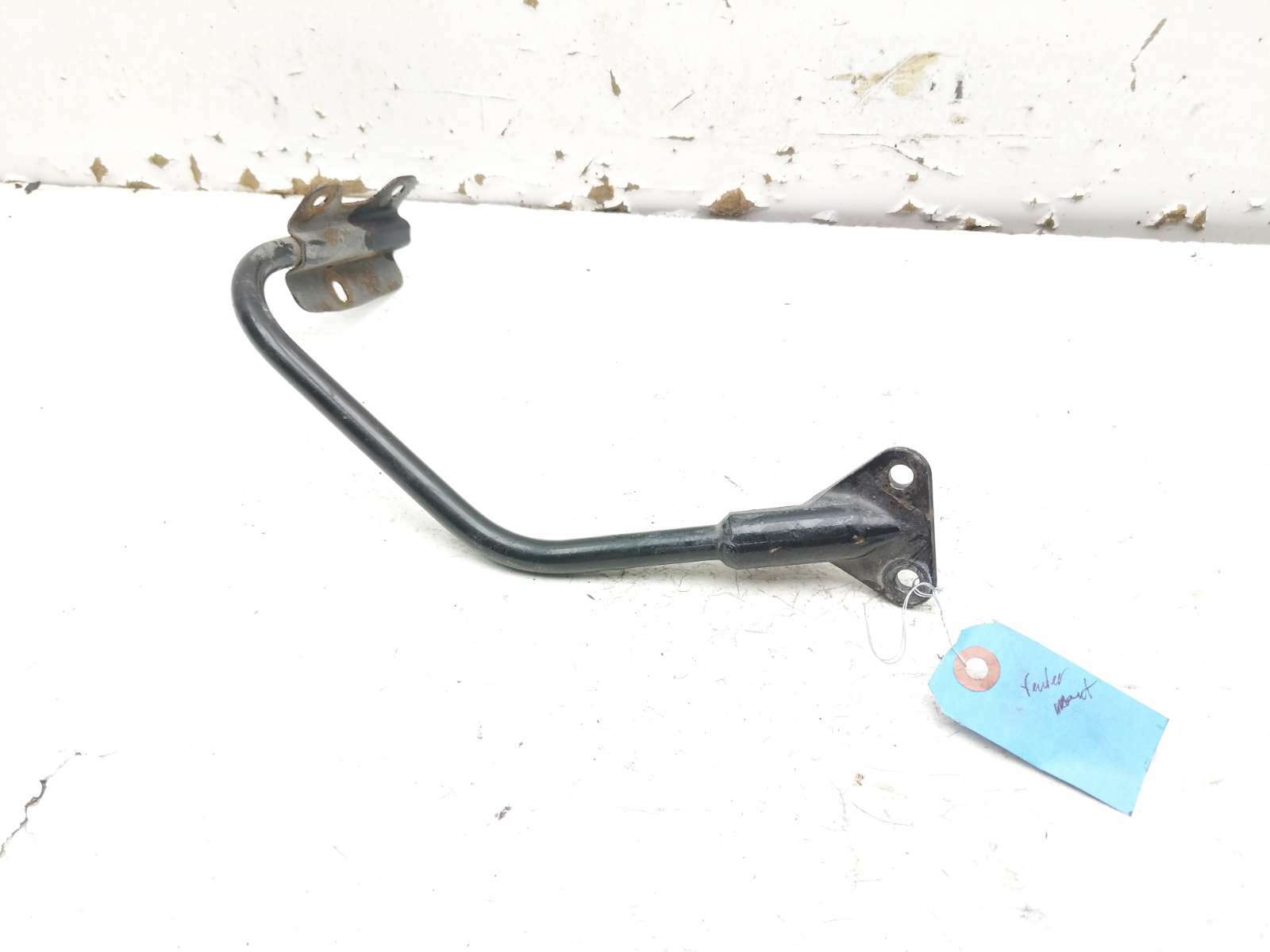 12-19 Can Am Spyder Roadster RT Limited Front Right Fender Mount Bracket