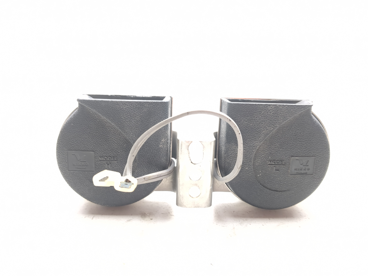 97-04 Honda Valkyrie 1500 GL1500CF Horns
