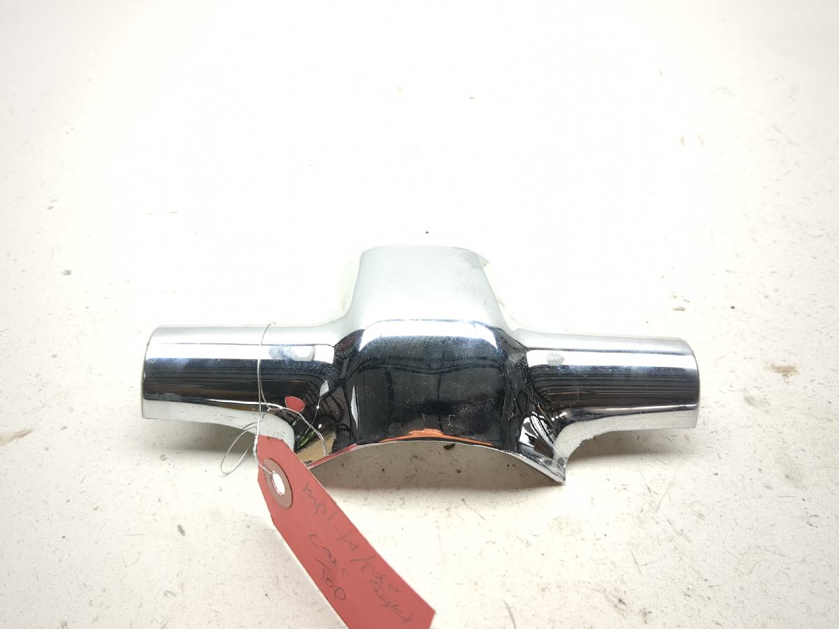 97-04 Honda Valkyrie 1500 GL1500CF Rear Turn Signal Bar Cover 80121-MZ0A-0000
