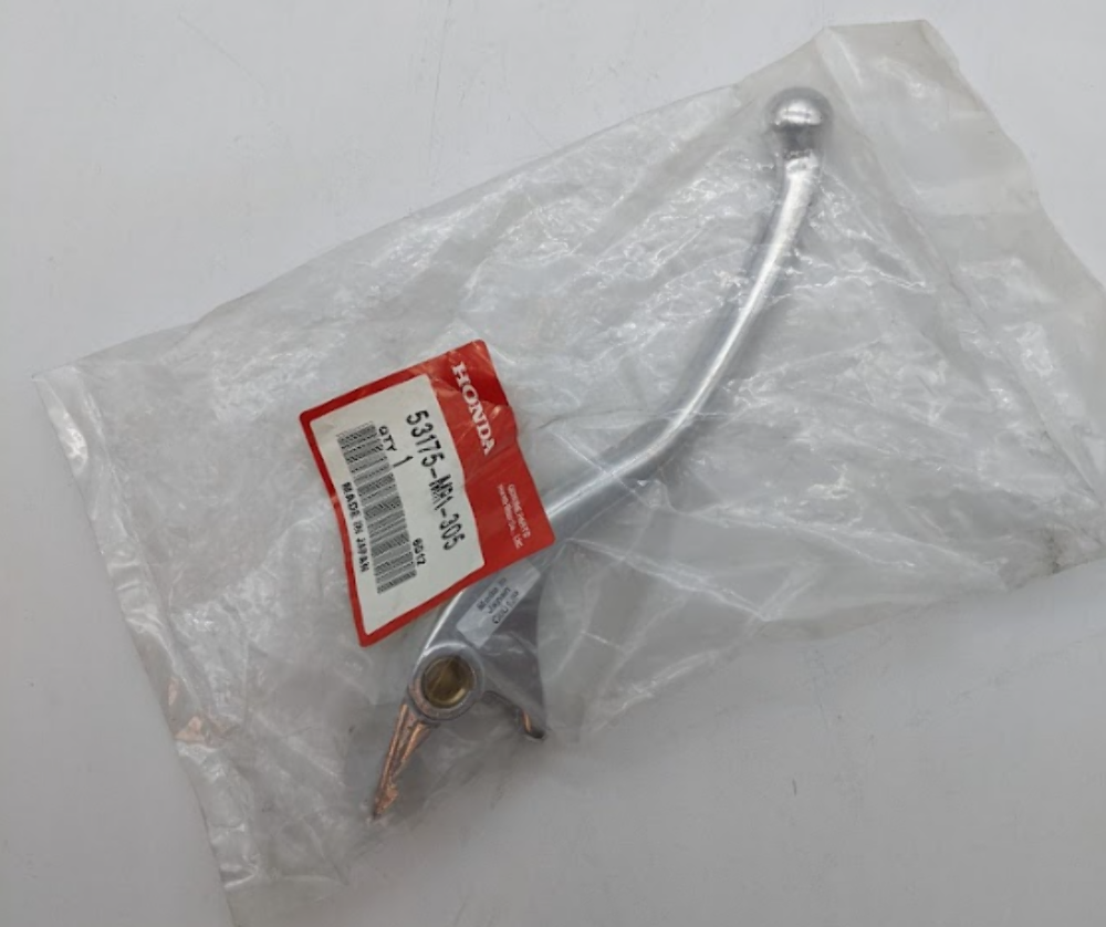 2004-2009 Honda VT750C Shadow Aero OEM R. Handlebar Lever 53175-MR1-305