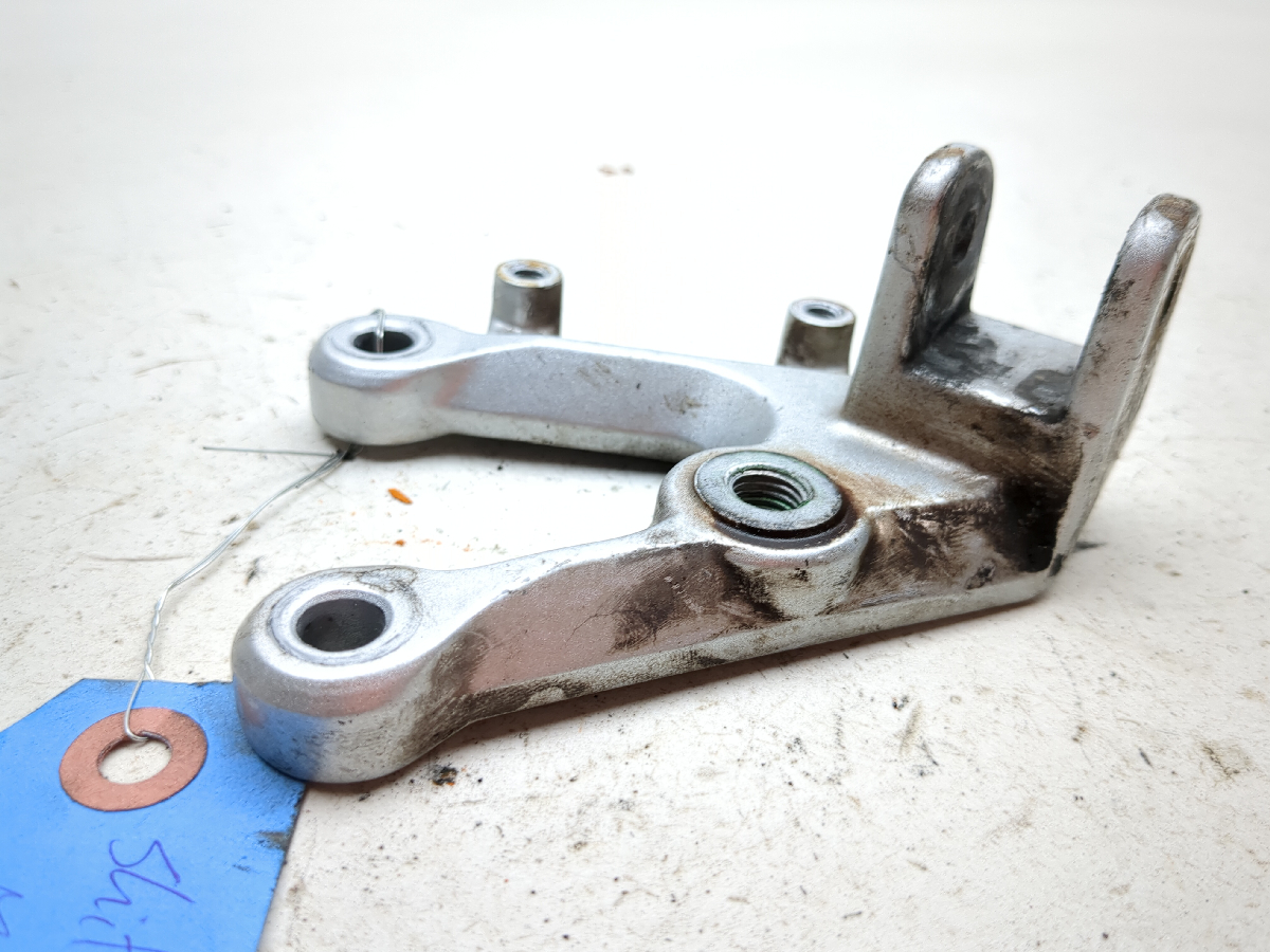 15-18 Yamaha YZF R3 Peg Mount Bracket Holder