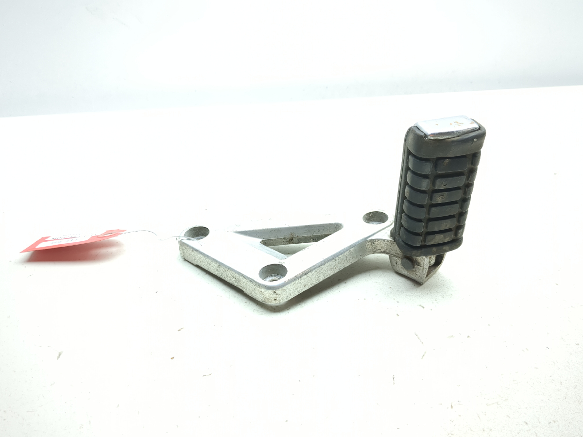 84 85 Honda Shadow VT700C Rear Right Passenger Foot Peg TRSH PL
