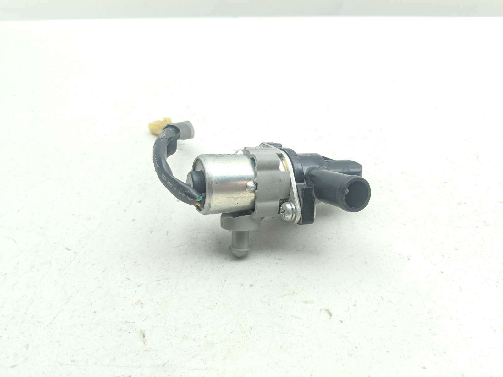 09-14 Yamaha YZF R1 Air Valve Switch Solenoid TRSH PL