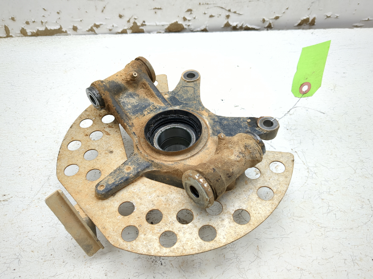 16-18 Yamaha Wolverine YXE700 Rear Left Wheel Spindle Knuckle Carrier