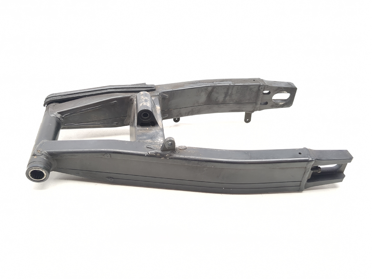 05 Yamaha FZ1 S Rear Wheel Swing Arm Frame