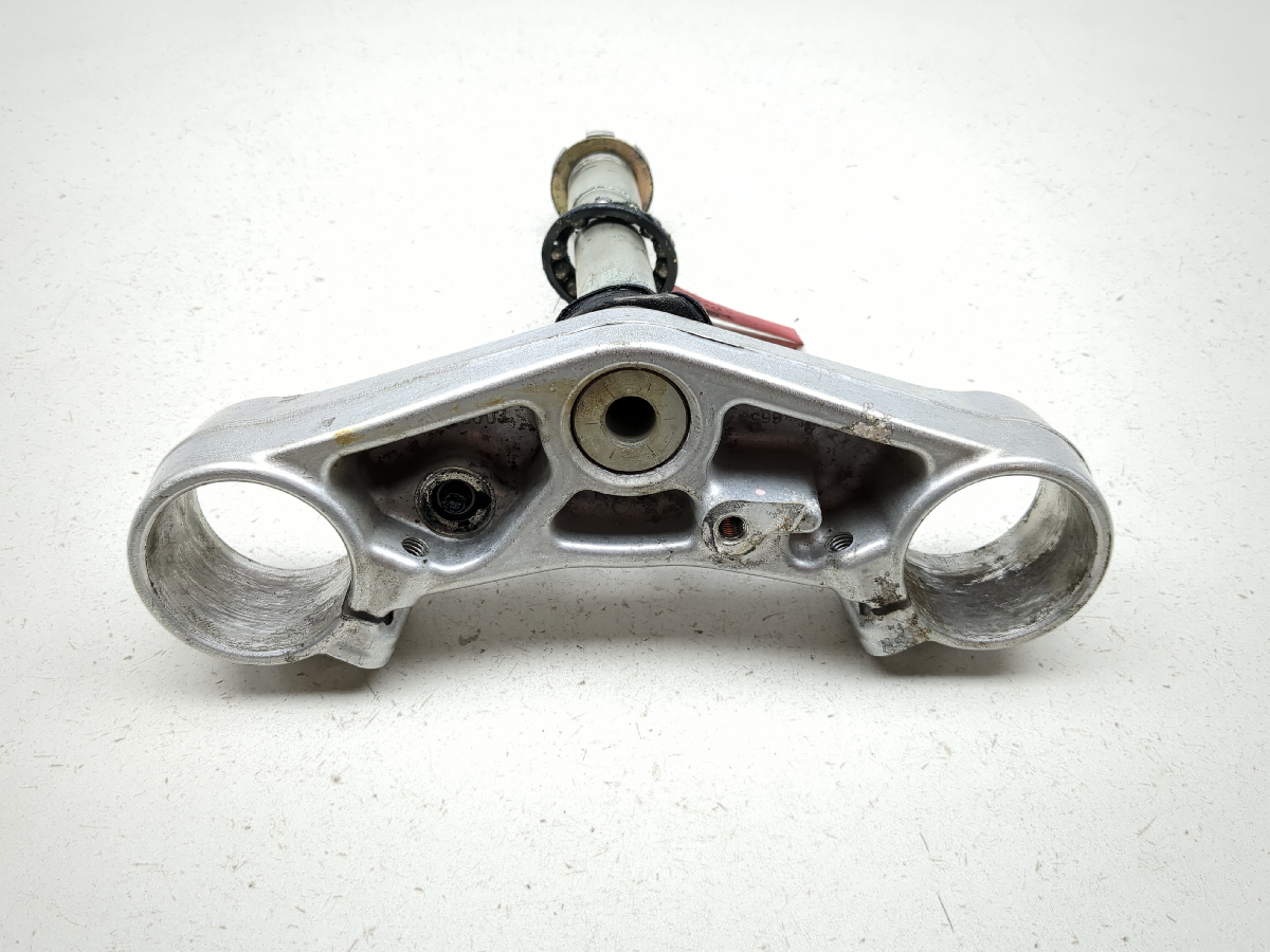 belltre e 07 Triumph Daytona 675 Bottom Lower Triple Tree Steering Clamp